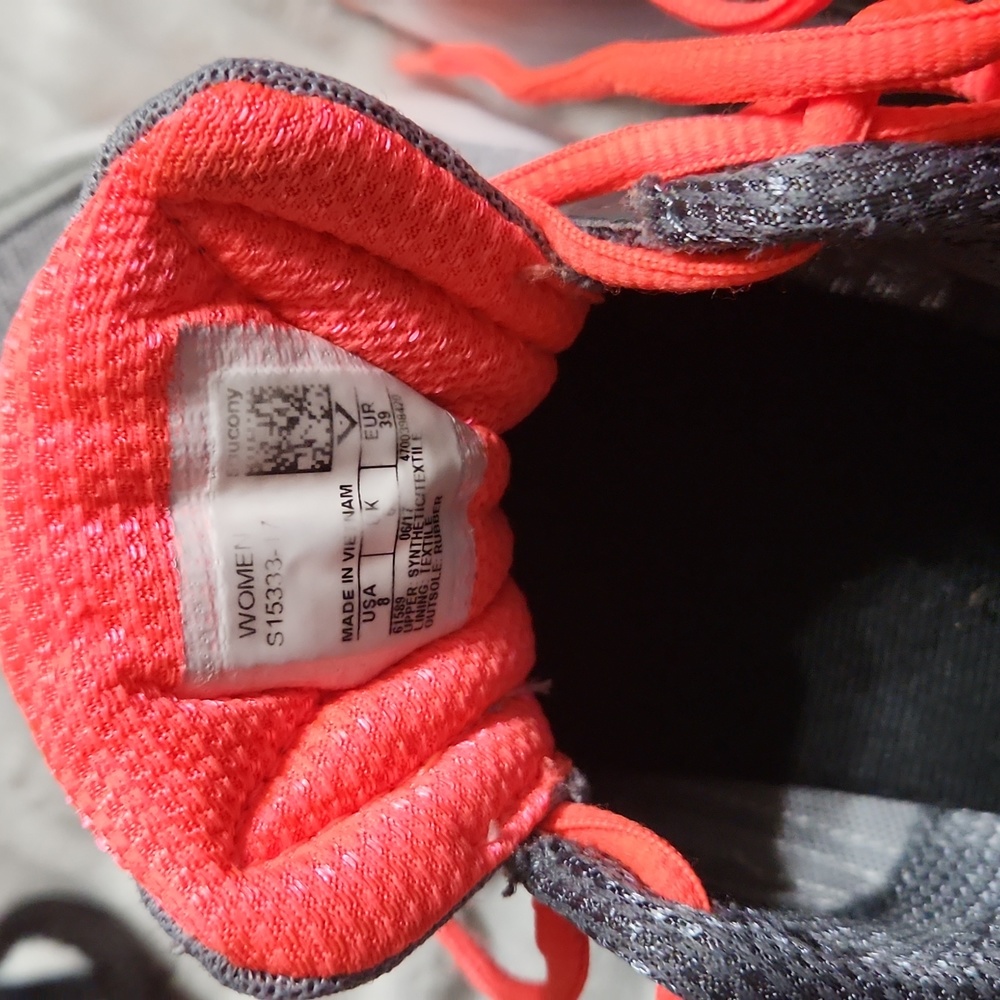 Shoes - Picture 4 of 10